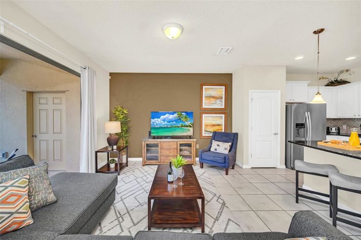 Image No.15-5 Bed Townhouse for sale