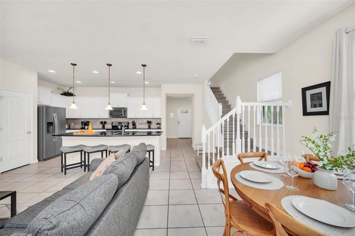 Image No.22-5 Bed Townhouse for sale