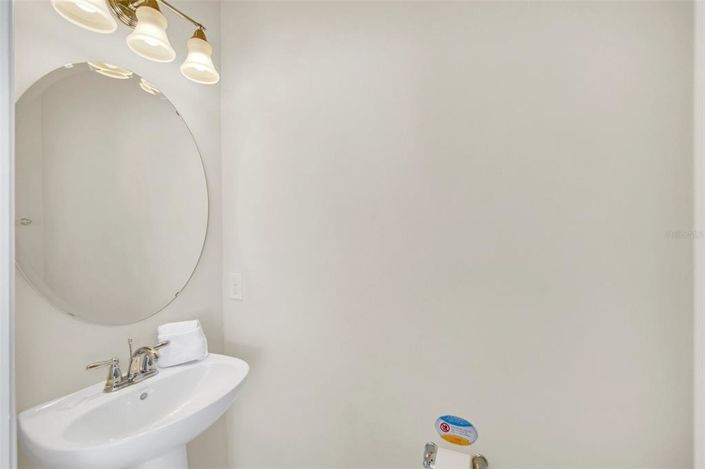 Image No.23-5 Bed Townhouse for sale