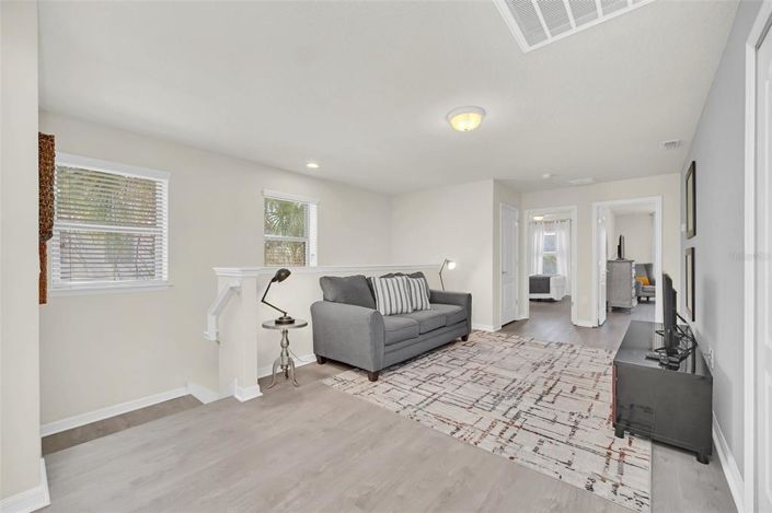 Image No.24-5 Bed Townhouse for sale