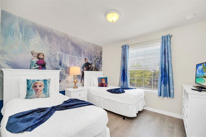 Image No.44-5 Bed Townhouse for sale