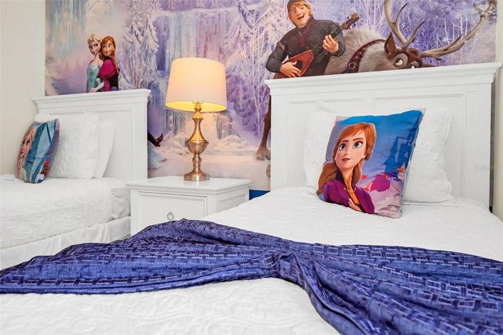 Image No.46-5 Bed Townhouse for sale