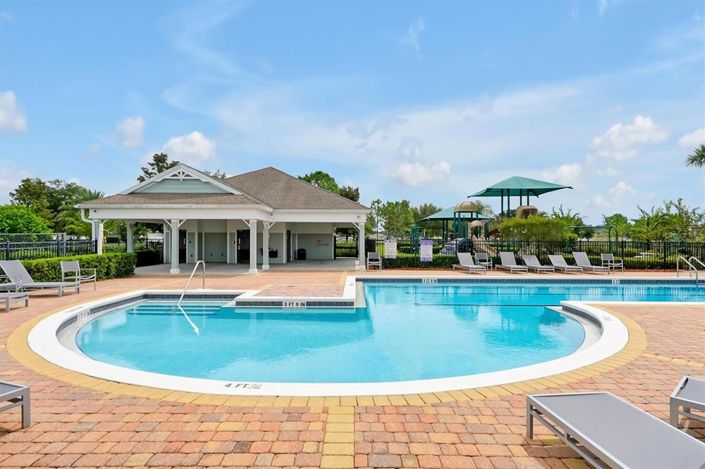 Image No.17-3 Bed House for sale