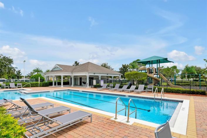 Image No.18-3 Bed House for sale