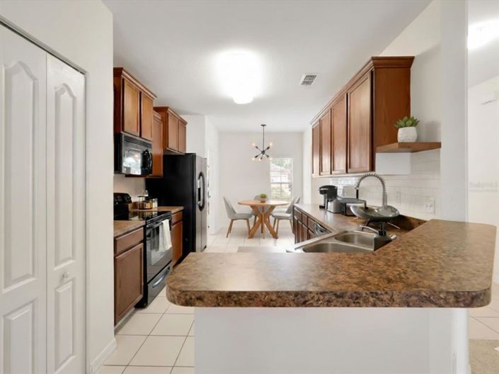 Image No.4-3 Bed House for sale