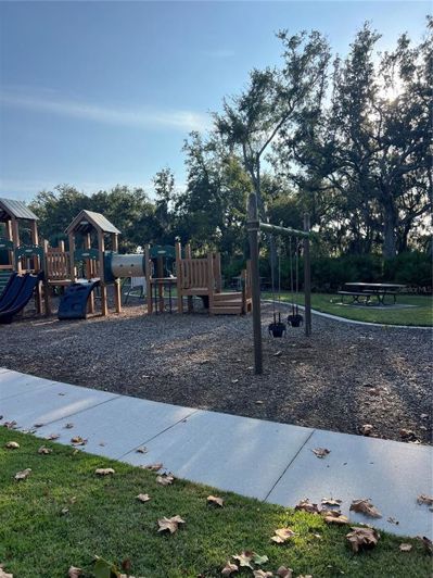 Image No.50-3 Bed Townhouse for sale