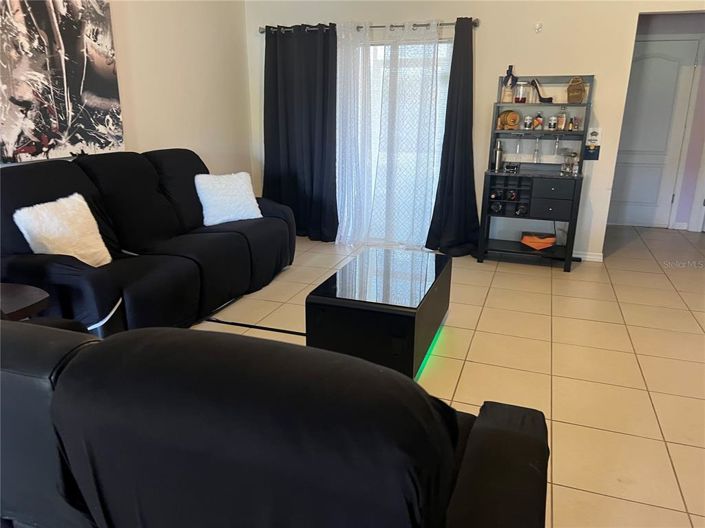 Image No.9-3 Bed Townhouse for sale