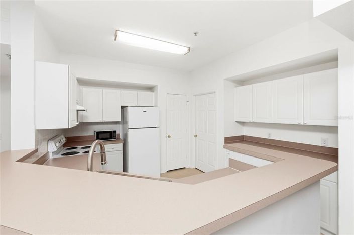 Image No.11-2 Bed Apartment for sale