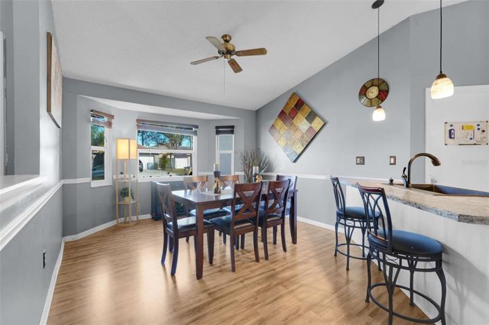 Image No.20-4 Bed House for sale