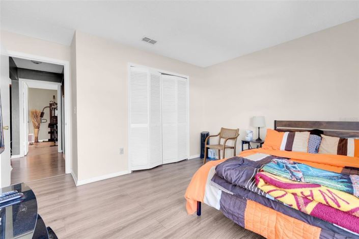 Image No.28-4 Bed House for sale