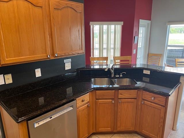 Image No.22-4 Bed House for sale