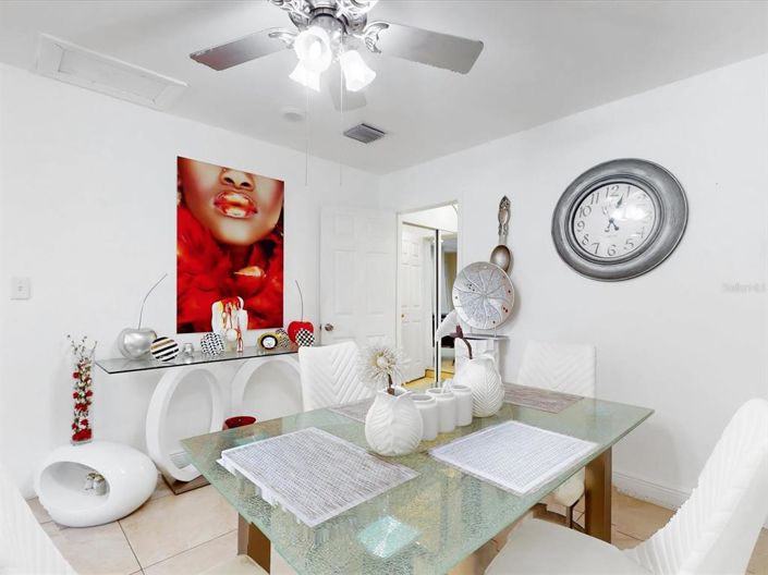 Image No.13-2 Bed House for sale