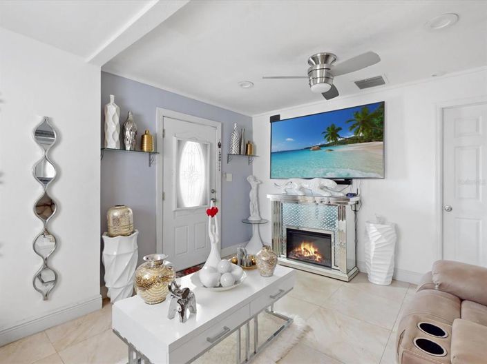 Image No.3-2 Bed House for sale