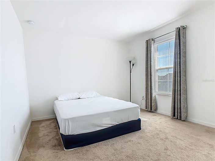 Image No.26-5 Bed House for sale