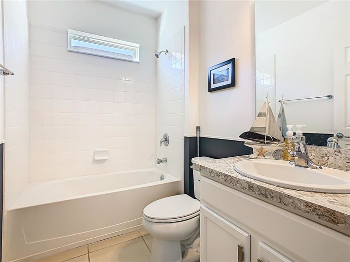 Image No.27-5 Bed House for sale