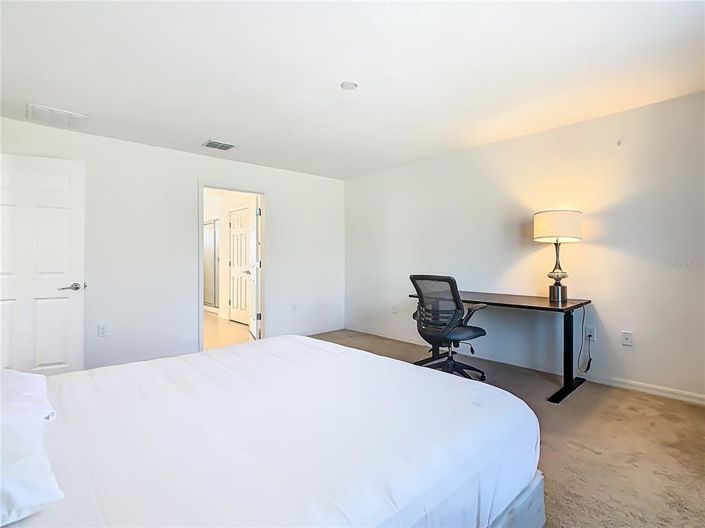 Image No.38-5 Bed House for sale