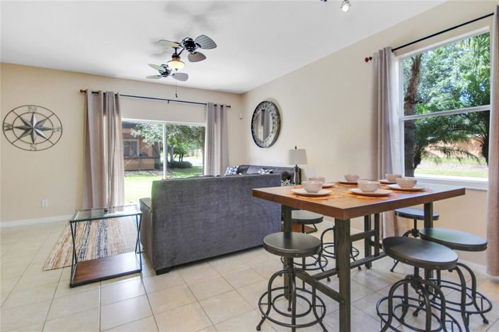 Image No.3-Maison de ville de 4 chambres à vendre à Saint John