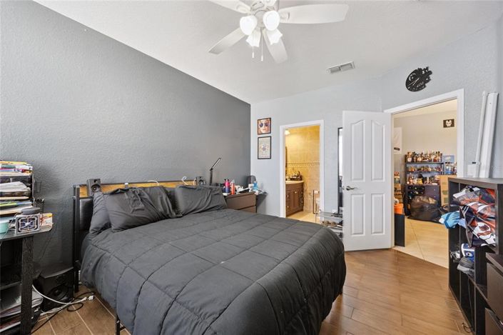 Image No.18-2 Bed Apartment for sale