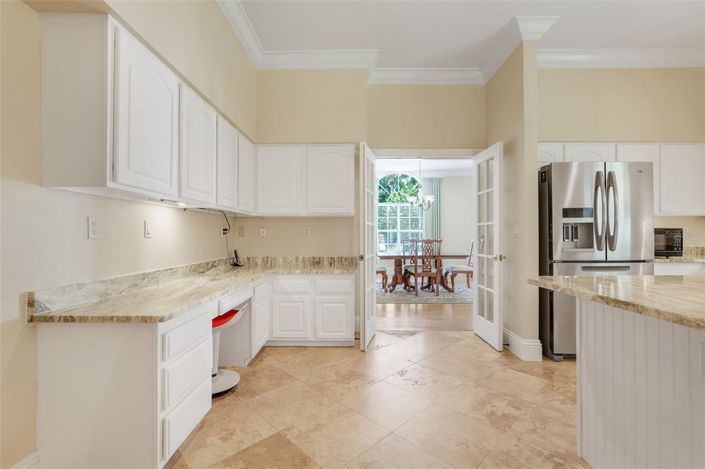 Image No.15-5 Bed House for sale