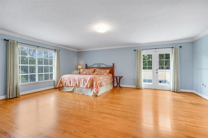 Image No.26-5 Bed House for sale