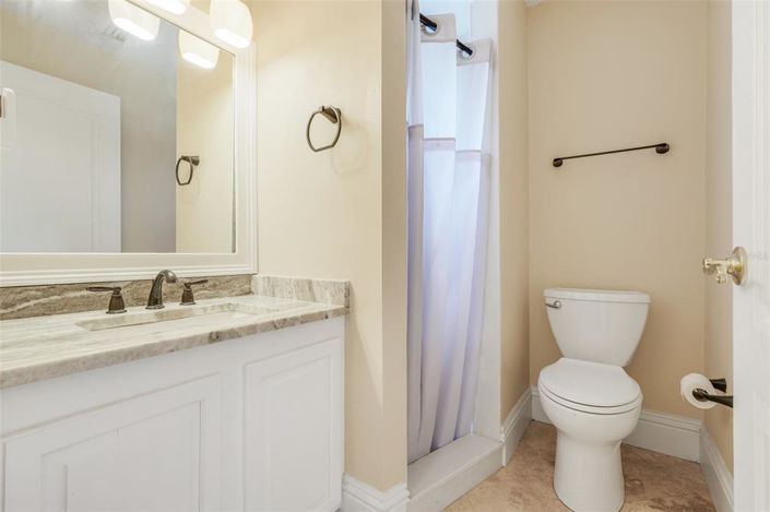 Image No.43-5 Bed House for sale