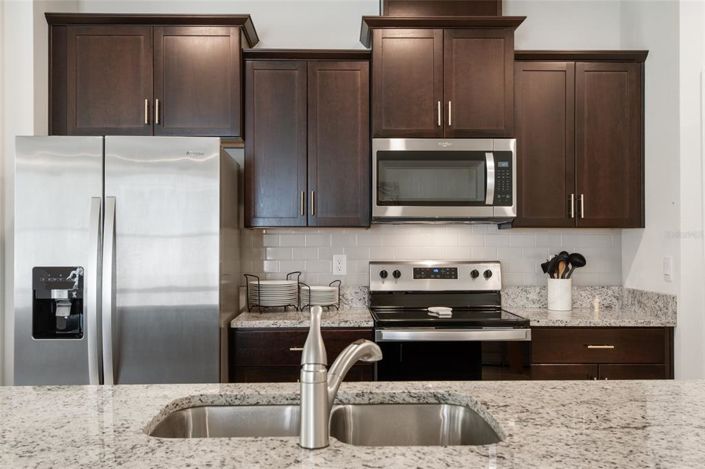 Image No.10-4 Bed House for sale