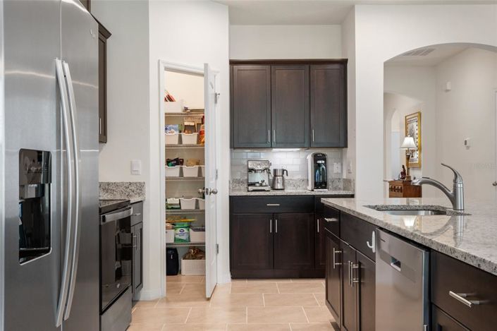 Image No.11-4 Bed House for sale