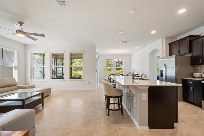 Image No.7-4 Bed House for sale