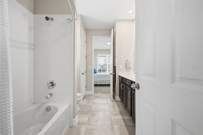 Image No.26-4 Bed House for sale