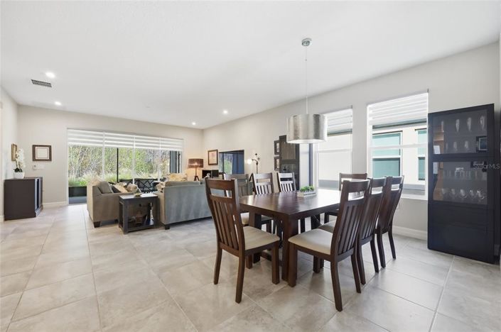 Image No.3-4 Bed House for sale