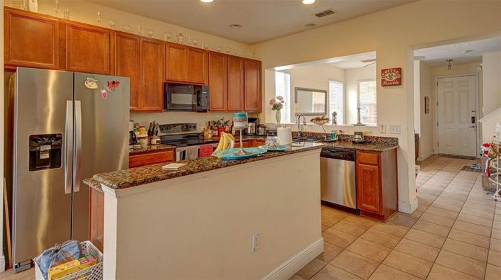 Image No.11-3 Bed Townhouse for sale