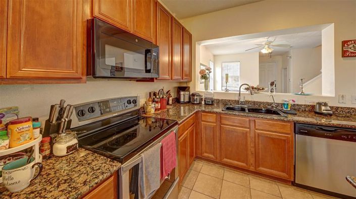 Image No.13-3 Bed Townhouse for sale