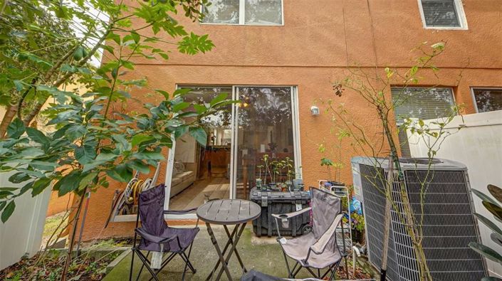 Image No.28-3 Bed Townhouse for sale