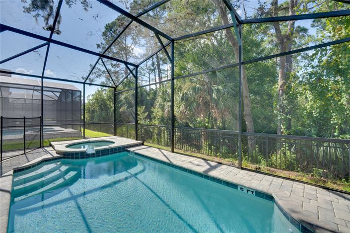 Image No.2-Maison de 7 chambres à vendre à Saint John