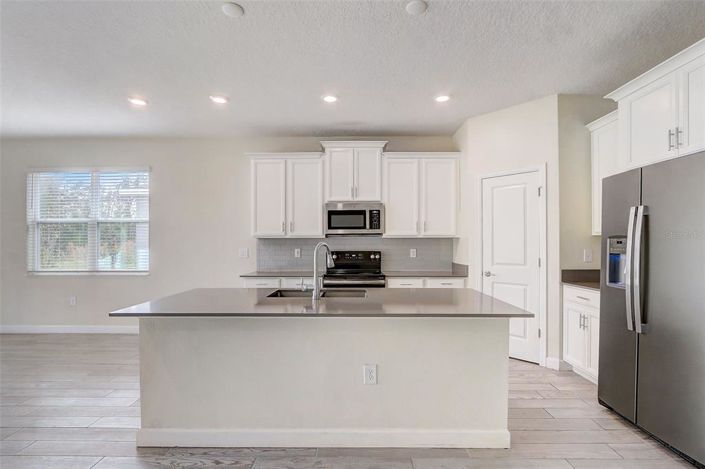 Image No.12-5 Bed House for sale