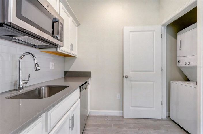 Image No.18-5 Bed House for sale