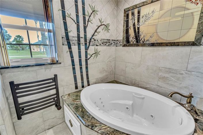 Image No.26-4 Bed House for sale