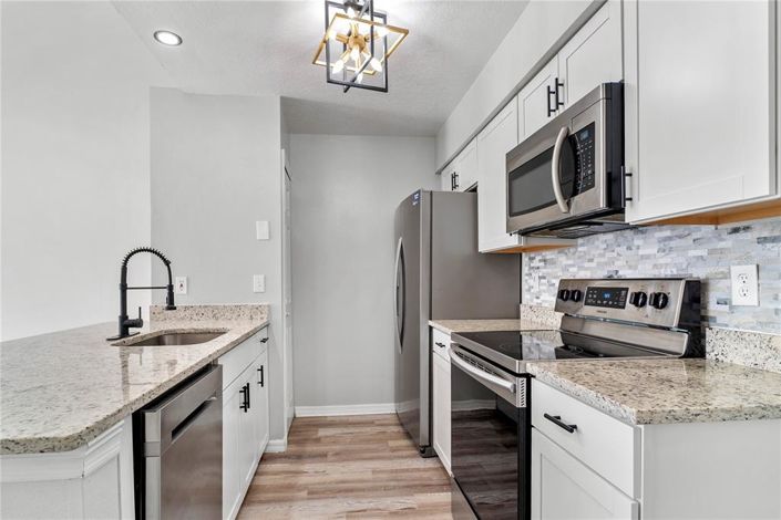 Image No.9-3 Bed Apartment for sale