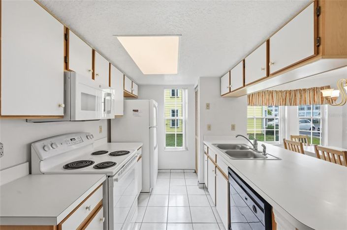 Image No.22-3 Bed Apartment for sale