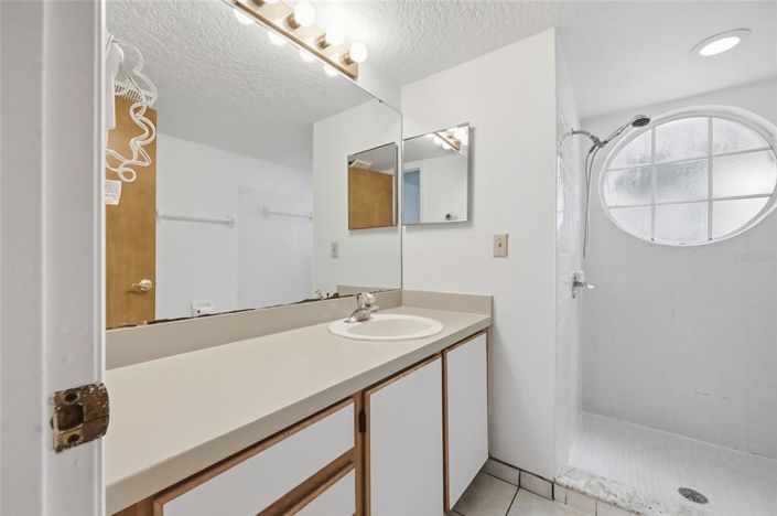 Image No.27-3 Bed Apartment for sale