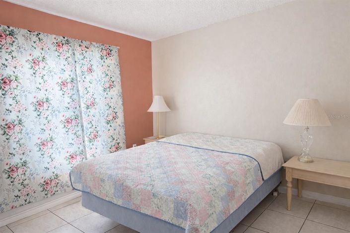 Image No.16-3 Bed House for sale