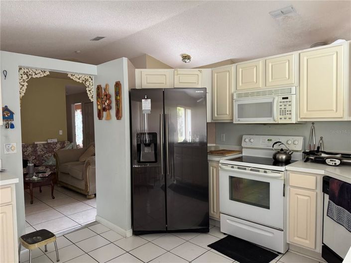 Image No.9-3 Bed House for sale