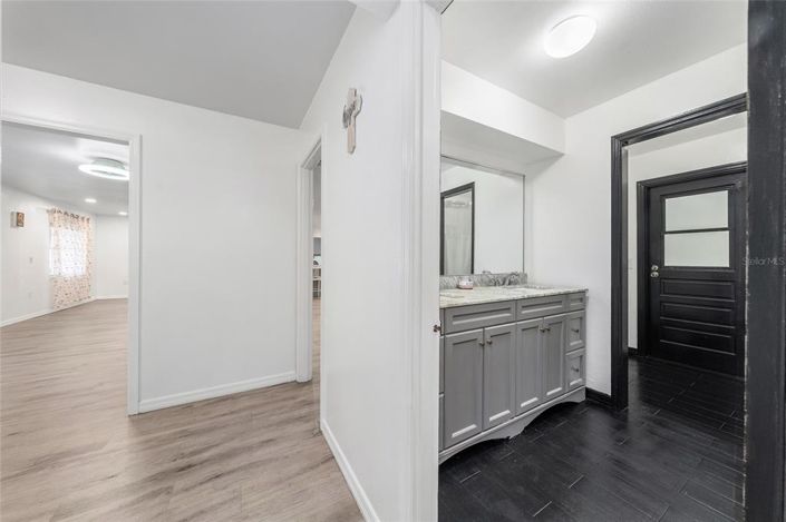 Image No.19-3 Bed House for sale