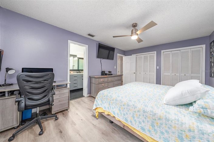 Image No.35-3 Bed House for sale