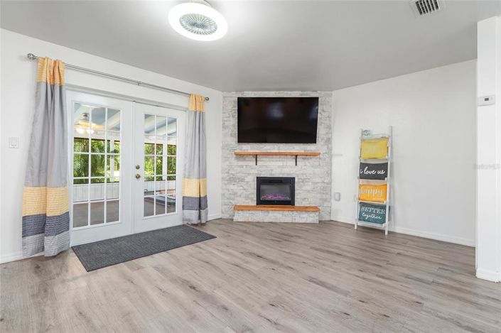 Image No.8-3 Bed House for sale