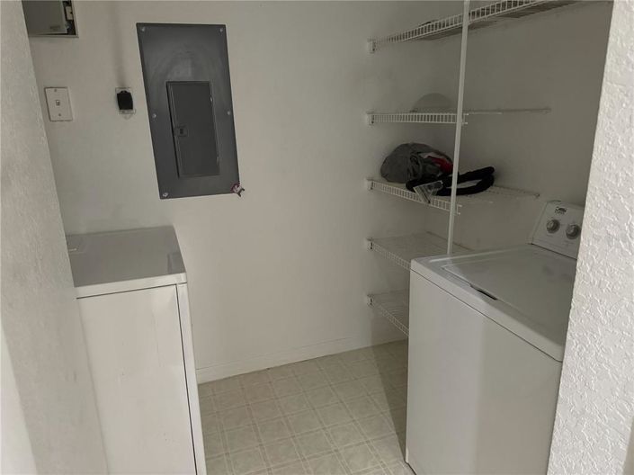 Image No.25-2 Bed Apartment for sale