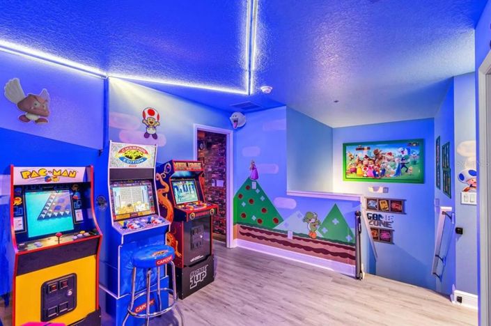 Image No.16-4 Bed Townhouse for sale