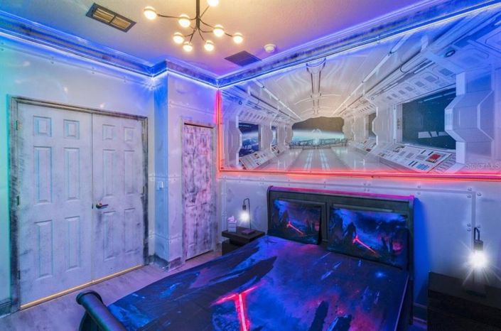 Image No.8-4 Bed Townhouse for sale