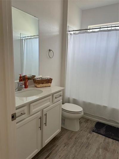 Image No.24-4 Bed House for sale