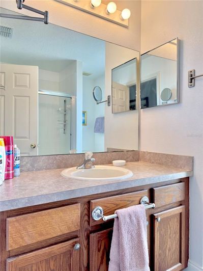 Image No.33-4 Bed House for sale